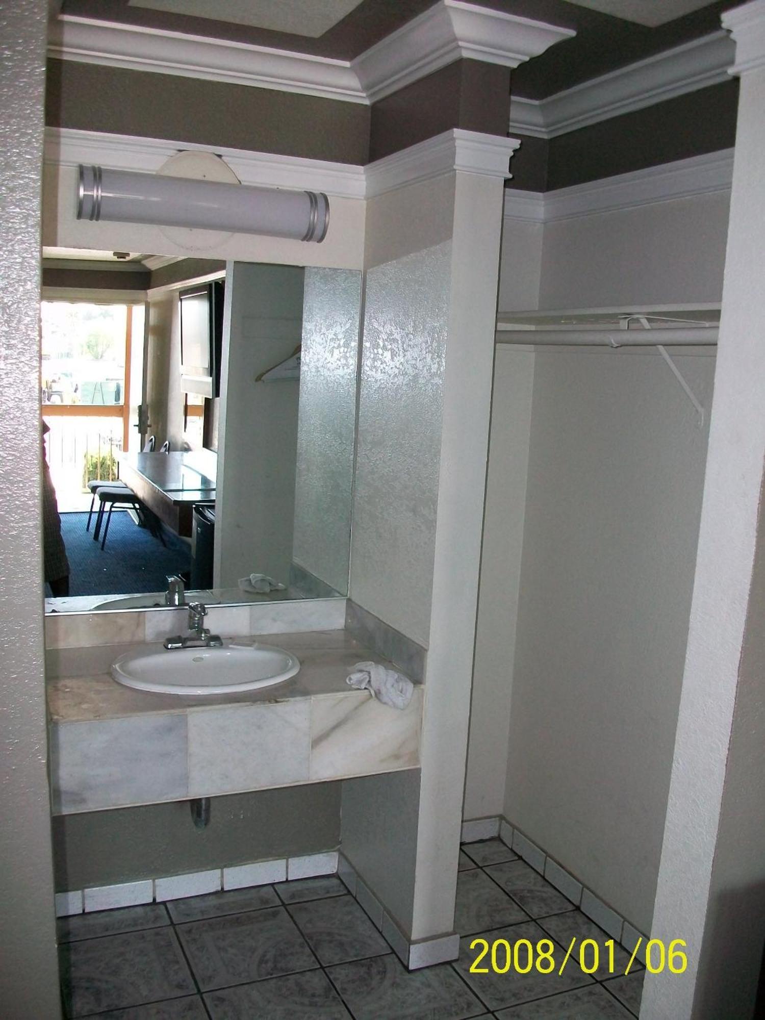 Rodeway Inn Commerce - Los Angeles Habitación foto